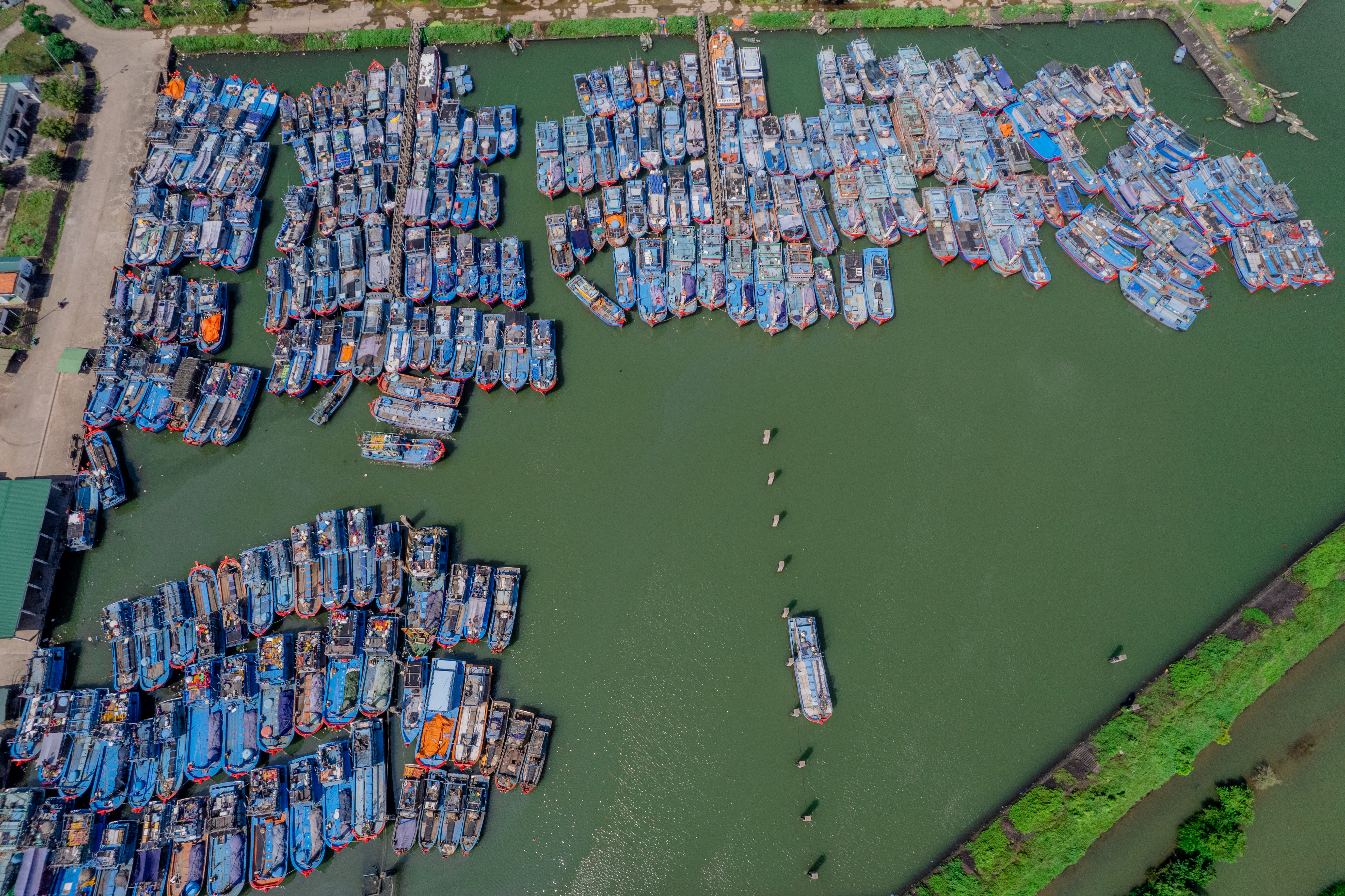 Cảng cá xã Tịnh Hòa (Cảng neo đậu tàu thuyền Tịnh Hòa)